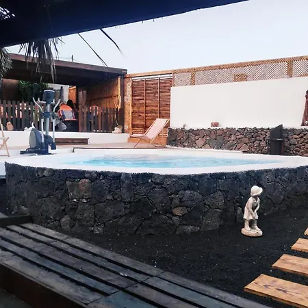 Lucia - El Mirador * Mácher